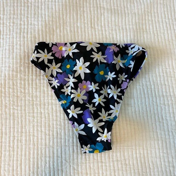 Xhileration high rise swim bikini bottom floral retro size medium - Picture 3 of 3